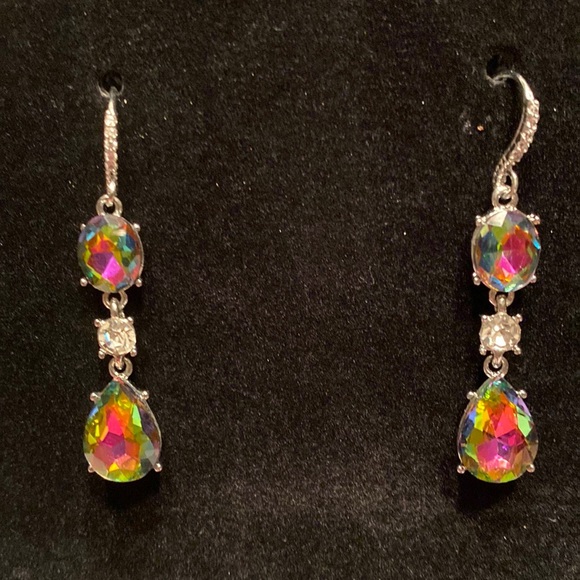 NWT Silver-Tone Crystal & Stone Triple Drop Earrings. CHARTER CLUB - Picture 4 of 8